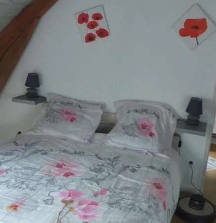 Проживание в семье Chez Annick Nibas